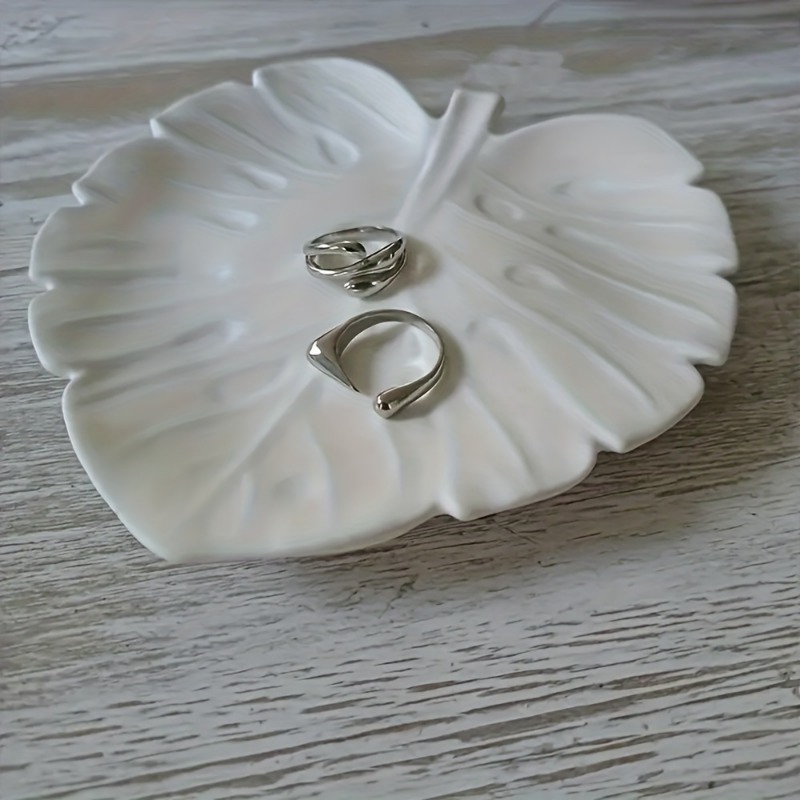 Art Craft Leaves - A Top quality Leaf Shaped Design